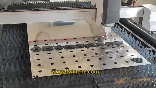 Raytools Metal Sheet Fiber Laser Cutting Machine Price High Precision Small Laser Cutter